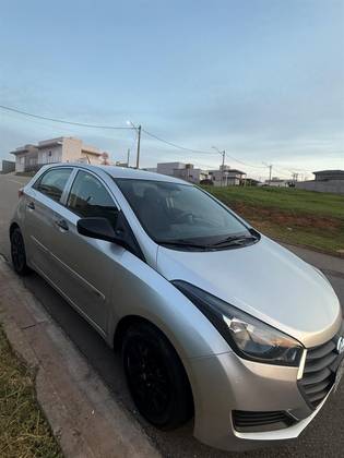 HYUNDAI HB20 1.0 COMFORT 12V FLEX 4P MANUAL